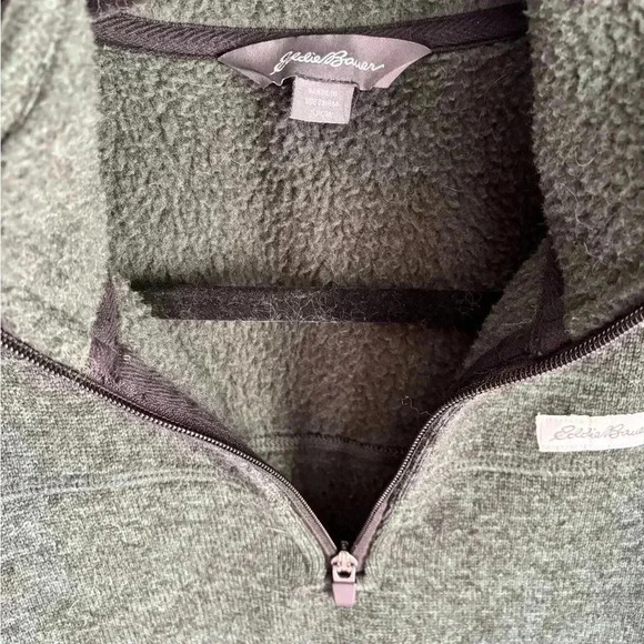 Eddie Bauer green half-zip up fleece in size small! - Picture 3 of 4